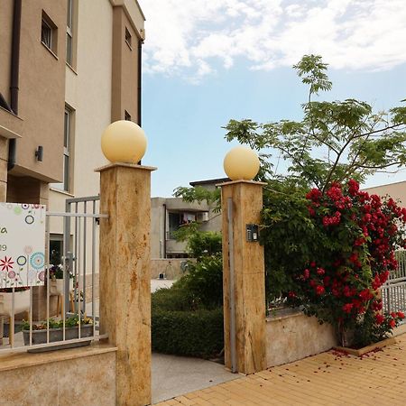 Villa Flora سوزوبول المظهر الخارجي الصورة