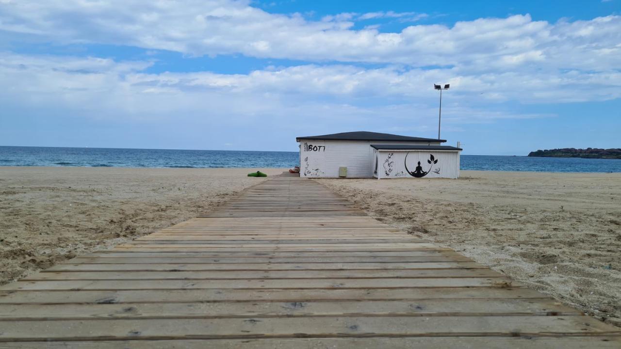 Villa Flora سوزوبول المظهر الخارجي الصورة