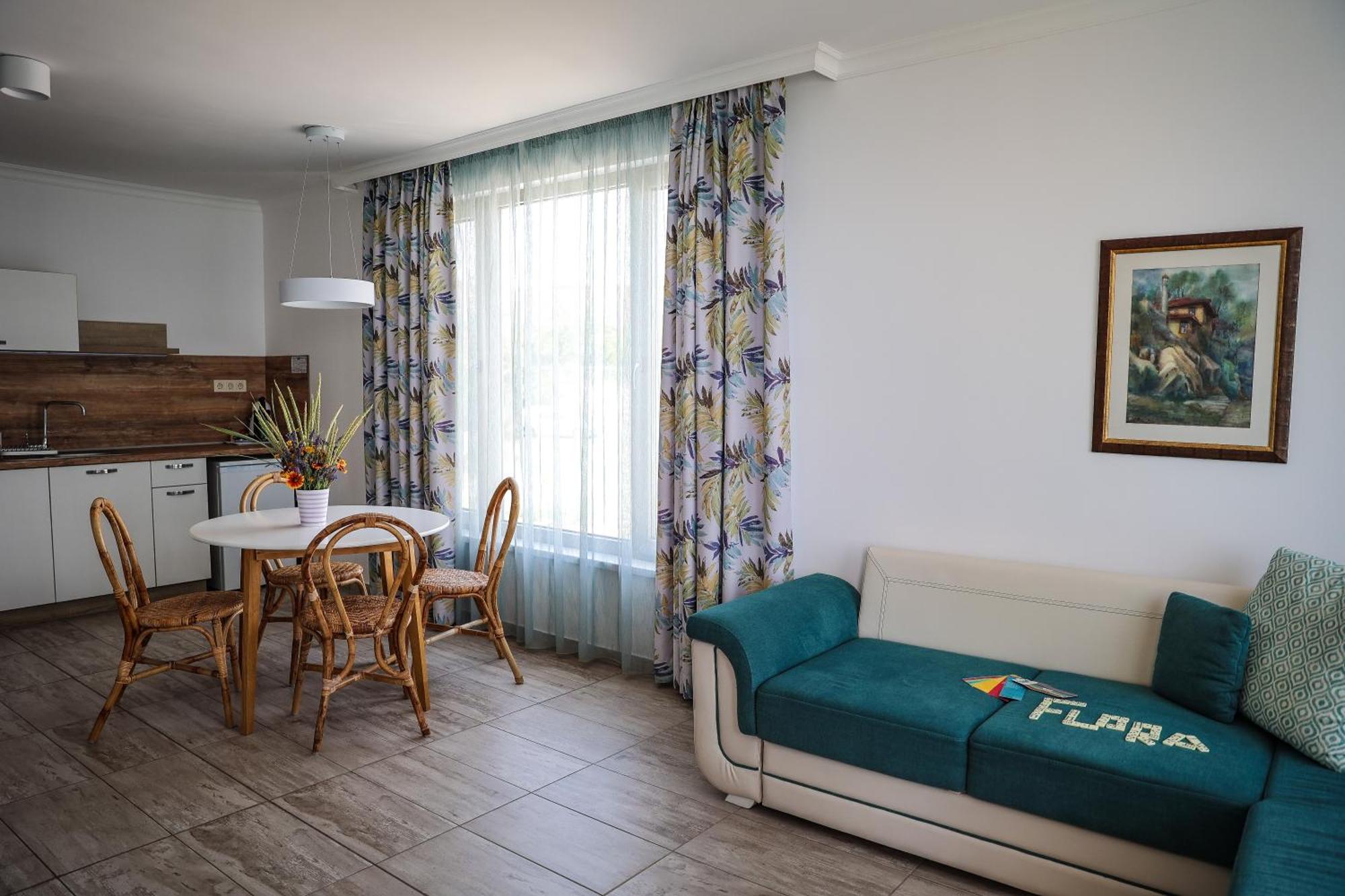 Villa Flora سوزوبول المظهر الخارجي الصورة